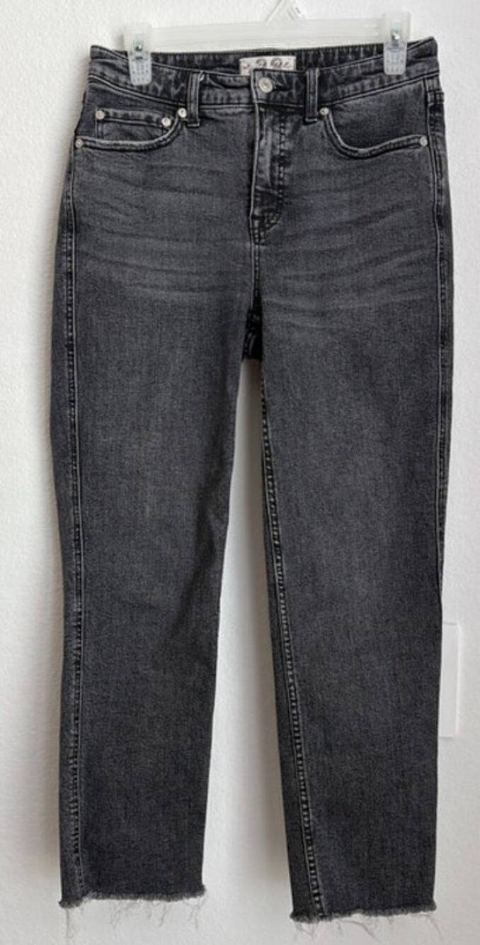 NWOT We The Free Black Wash Cropped Raw Hem Skinny Jean Crvy Size 29